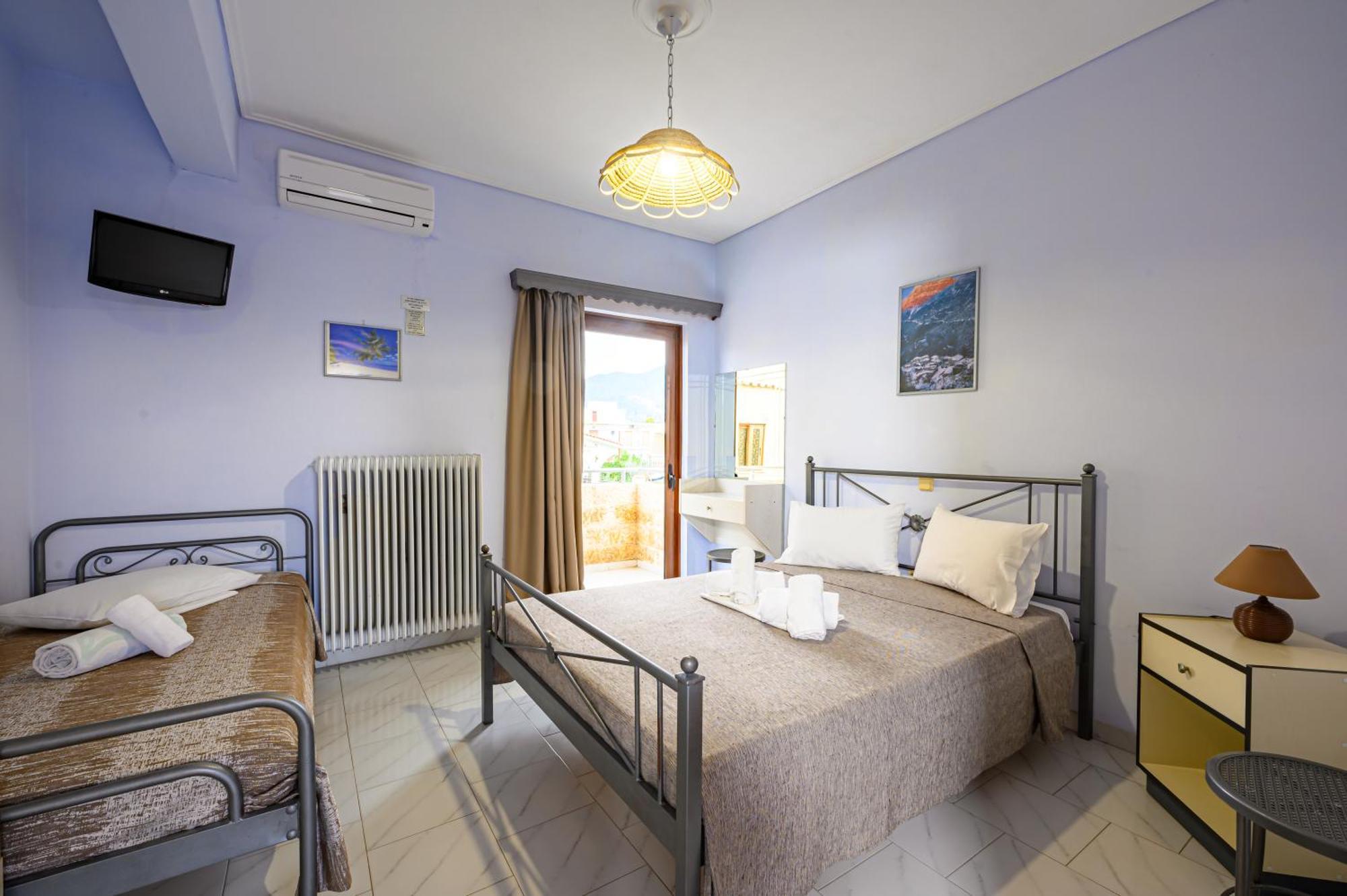 Iliahtida Apartments Rovies Zewnętrze zdjęcie