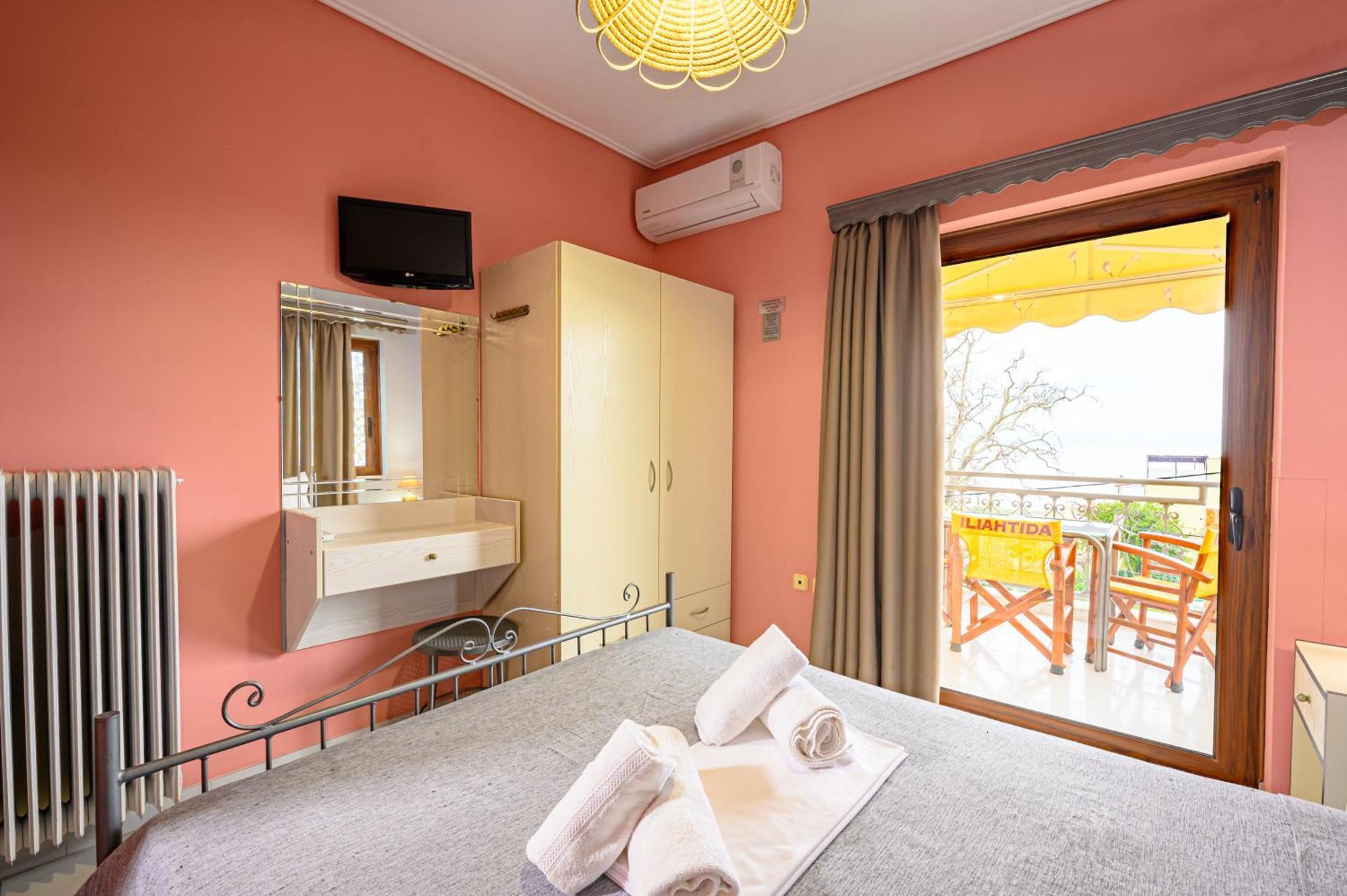 Iliahtida Apartments Rovies Zewnętrze zdjęcie