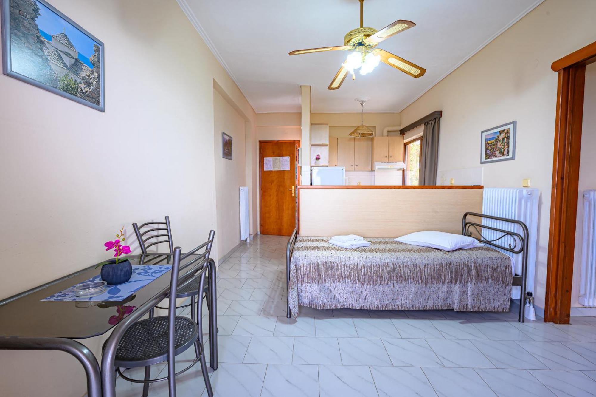 Iliahtida Apartments Rovies Zewnętrze zdjęcie